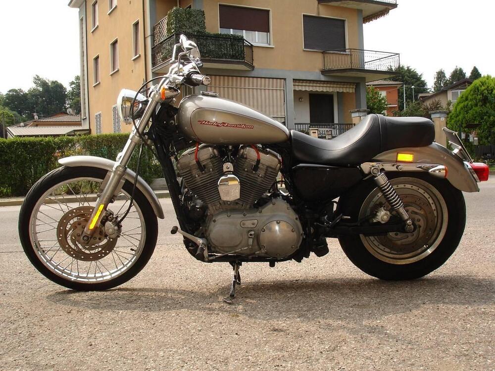 Harley-Davidson 883 Custom (2006 - 07) - XL 883C