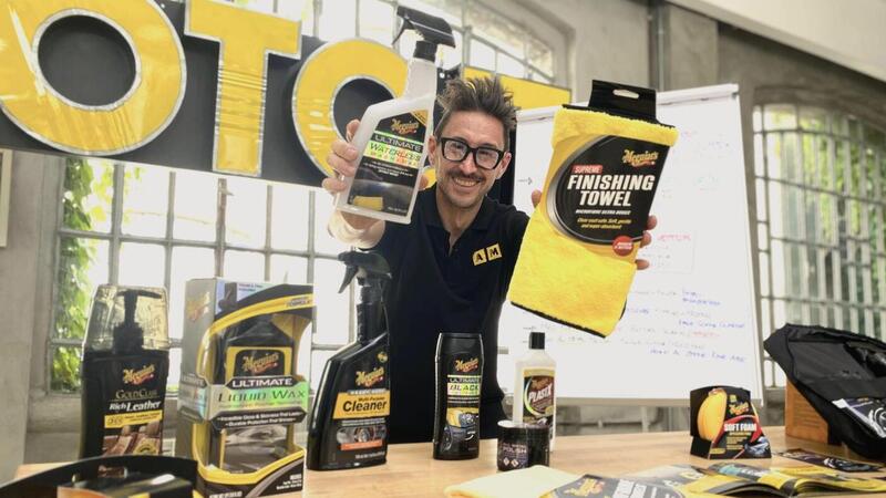 Meguiar&#039;s Ultimate Waterless Wash &amp; Wax: &egrave; lui il miglior pulitore a secco?