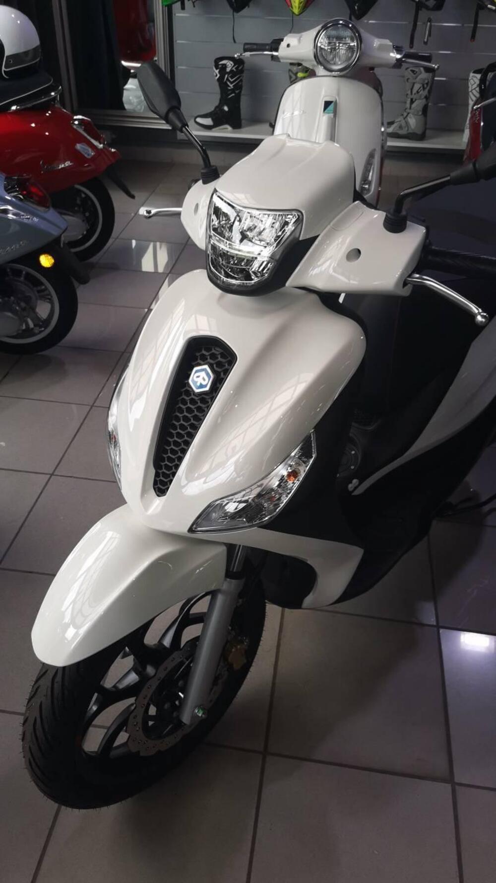 Piaggio Medley 125 S ABS (2021 - 24) (4)