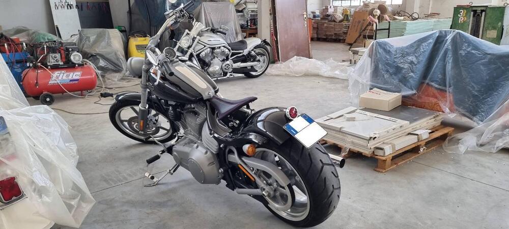 Harley-Davidson 1584 Rocker (2008 - 09) - FXCW (3)