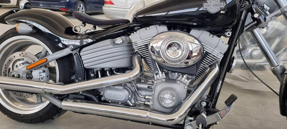 Harley-Davidson 1584 Rocker (2008 - 09) - FXCW (10)