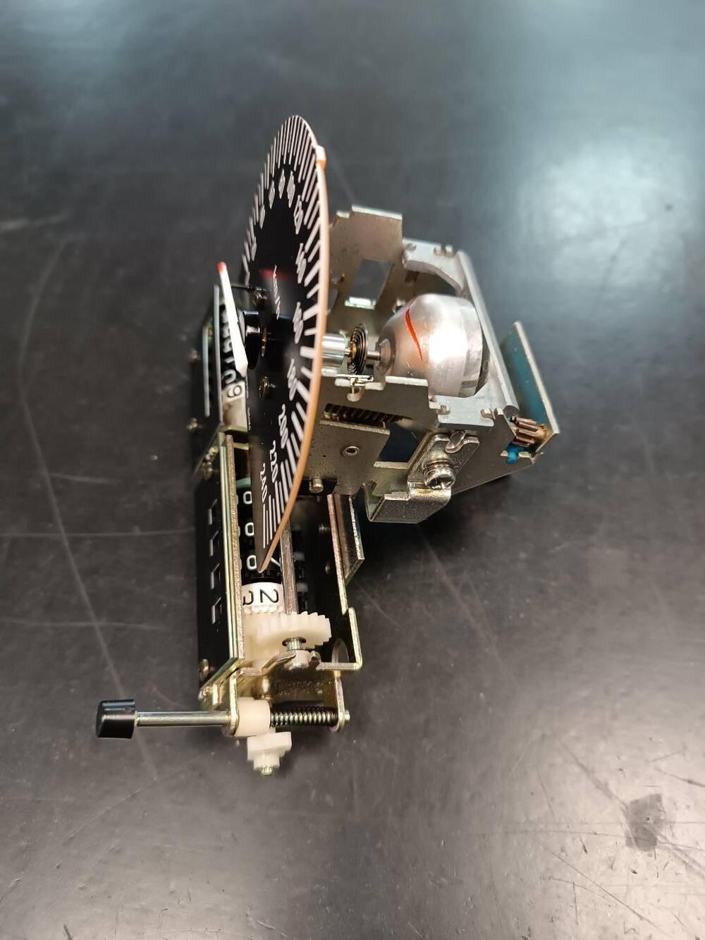 Conta km GSX 750E -1100E "faro quadro" Suzuki (2)