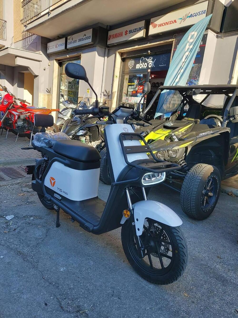 Yadea Y1S Pro (2023 - 25) (2)