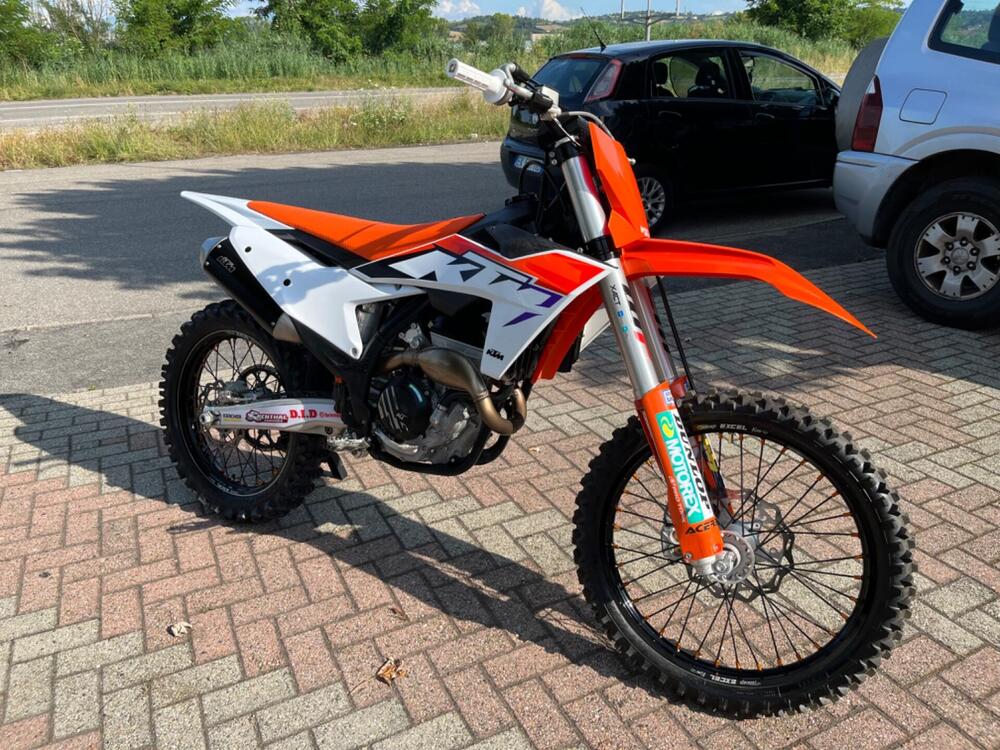 KTM 250 SX-F (2023) (2)