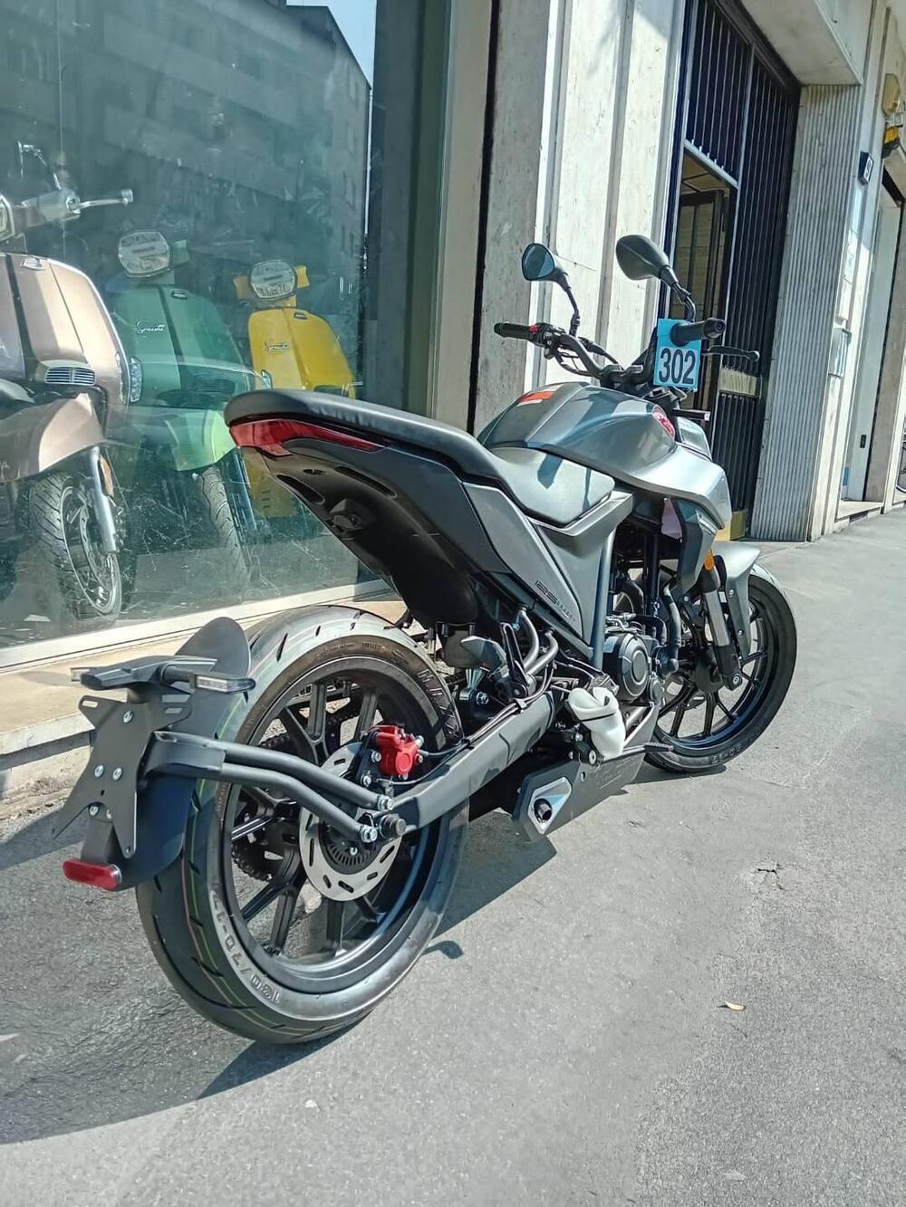 Malaguti Drakon 125 (2022 - 25) (4)