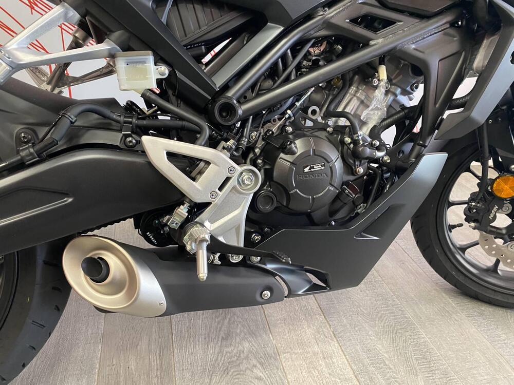 Honda CB 125 R (2021 - 23) (3)