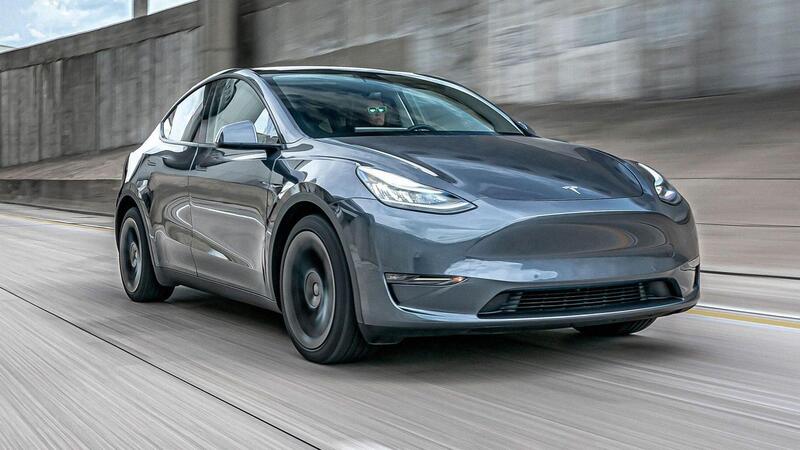 Grigio, e perch&eacute; no? Per Tesla &egrave; il colore di base negli USA