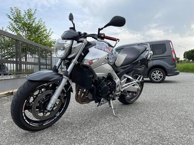 Suzuki GSR 600 (2006 - 11) usata