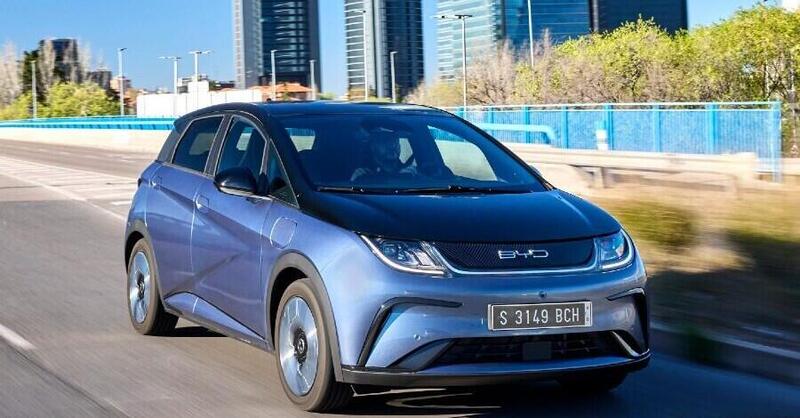 BYD: le prime Dolphin stanno per arrivare in Europa 