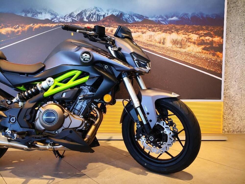 QJ Motor SRK 400 (2023 - 25) (4)