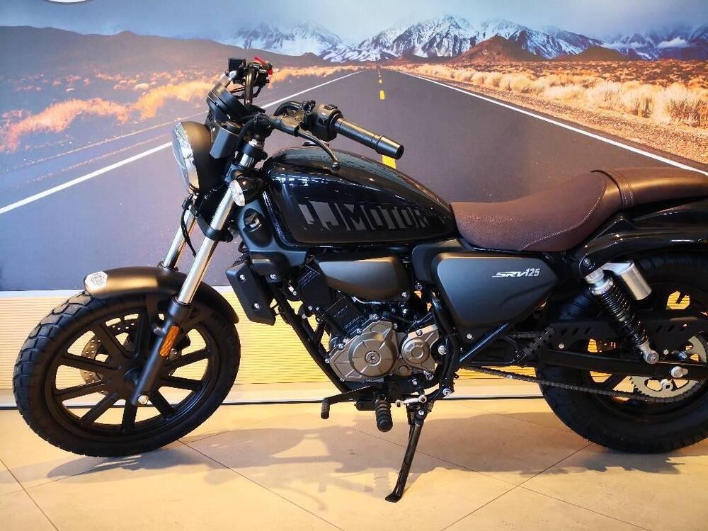 QJ Motor SRV 125 (2023 - 24) (10)