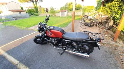 Moto Guzzi V7 II Stone (2015 - 17) usata