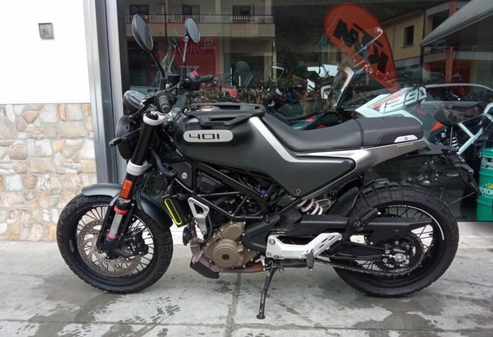 Husqvarna Svartpilen 401 (2020) (2)