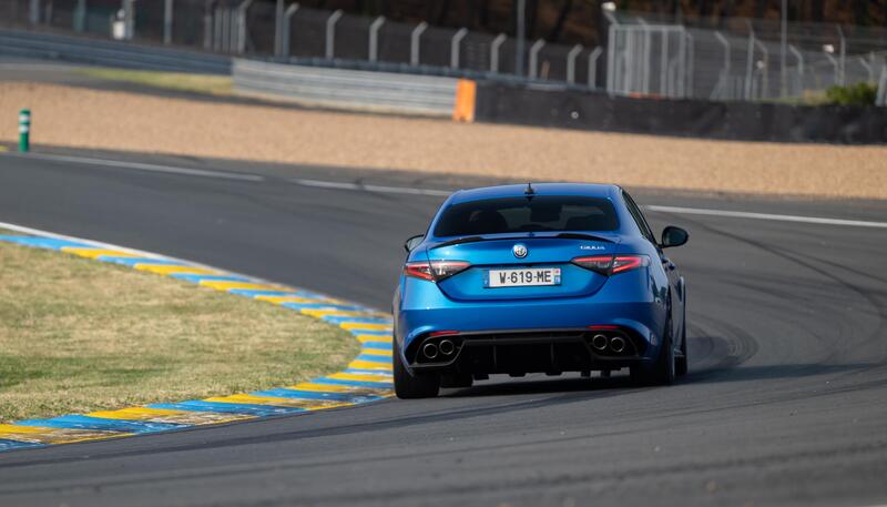 Posteriore della nuova Alfa Romeo Giulia Quadrifoglio