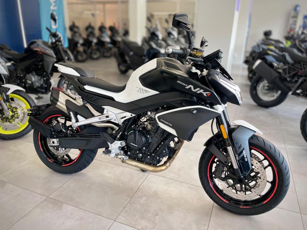 CFMOTO 800NK Advanced (2023 - 25) (2)