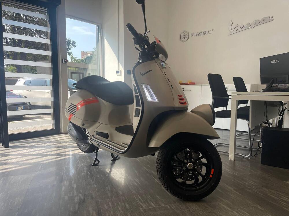 Vespa GTV 300 Hpe (2023 - 25) (3)