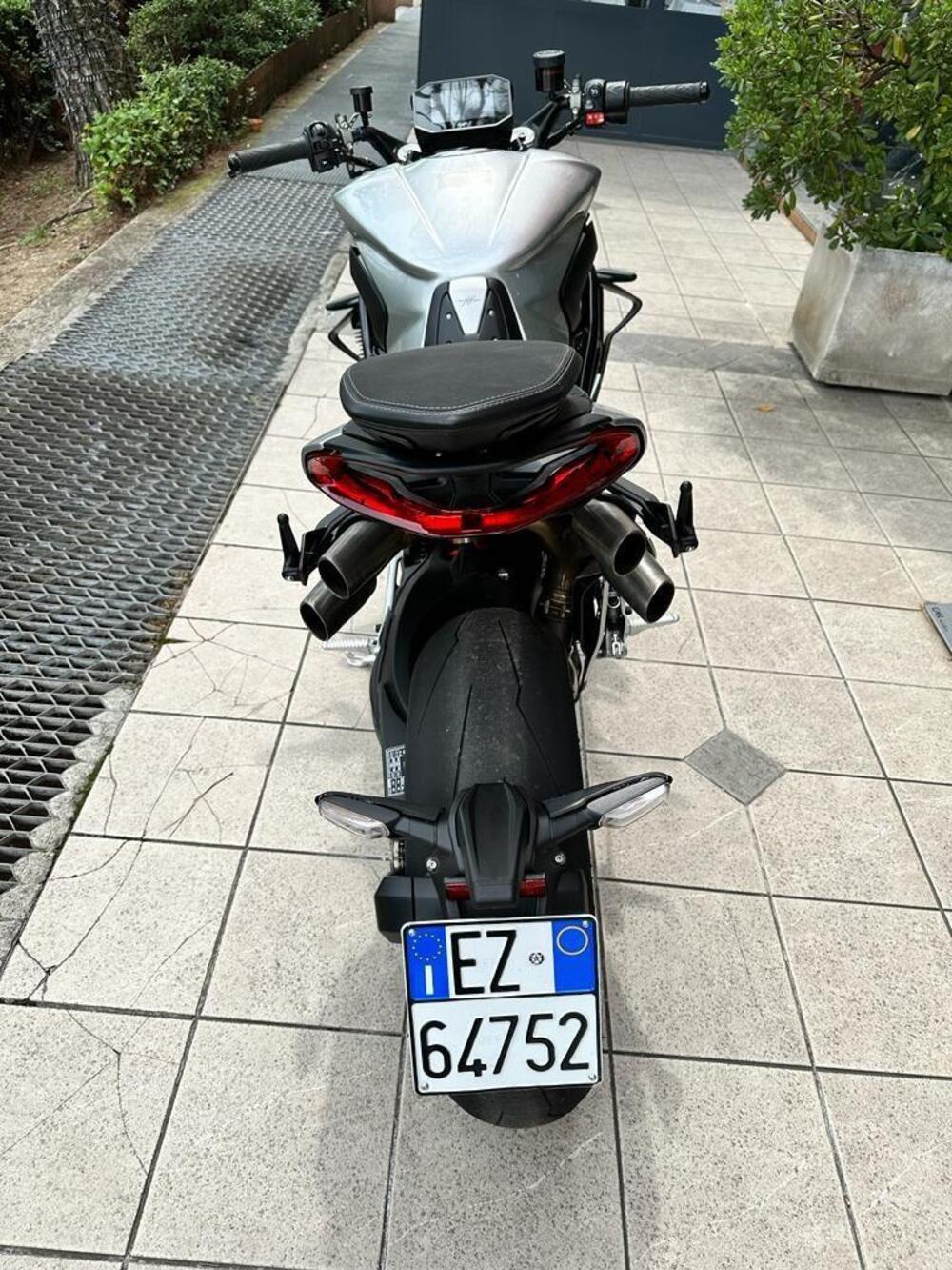 MV Agusta Brutale 1000 RS (2022 - 25) (5)