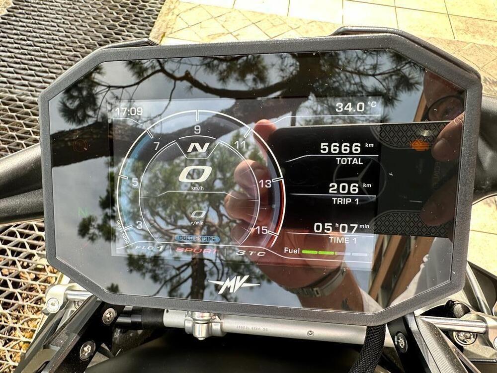 MV Agusta Brutale 1000 RS (2022 - 25) (9)