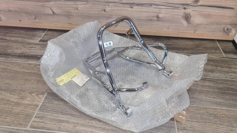 Moto Guzzi portapacchi nevada classic ie 750