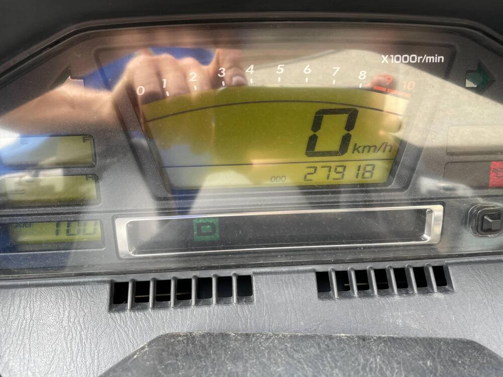 Suzuki Burgman AN 650 (2002 - 03) (5)