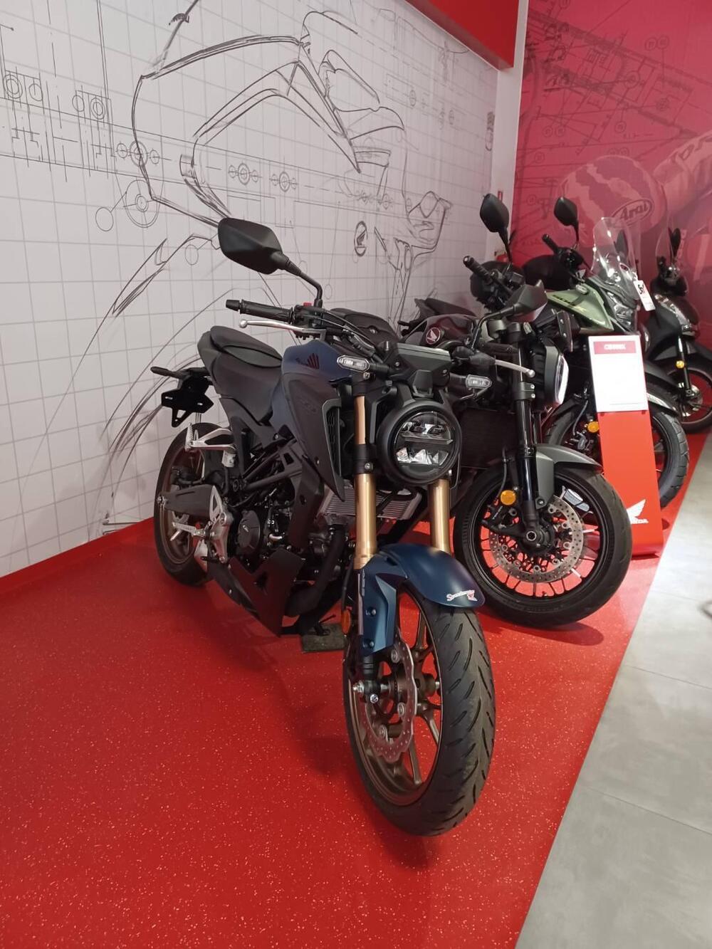 Honda CB 125 R (2024 - 25) (2)