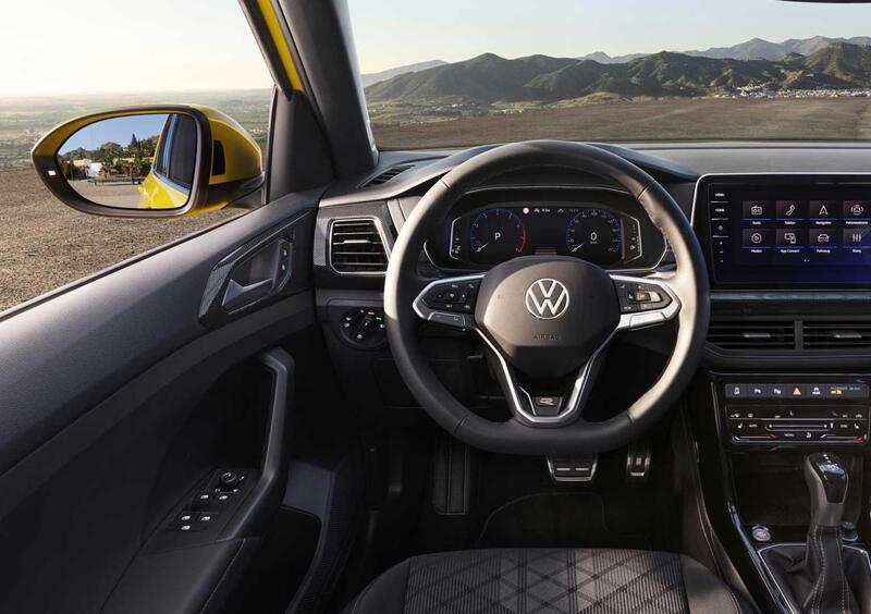Volkswagen T-Cross (2019-->>) (7)