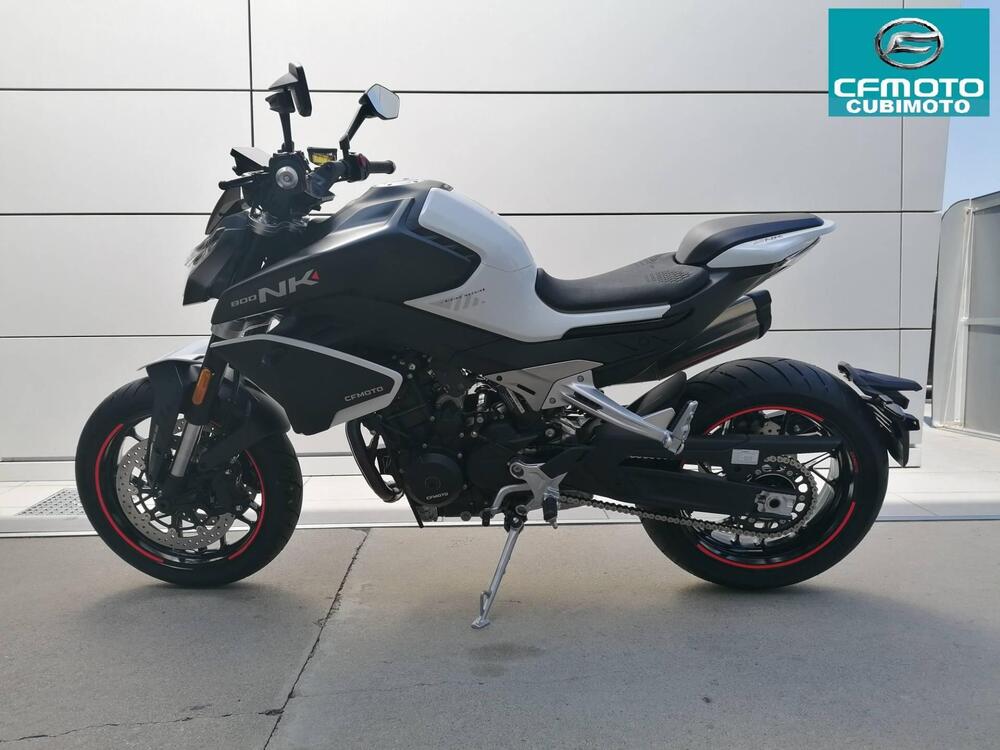 CFMOTO 800NK Advanced (2023 - 25)
