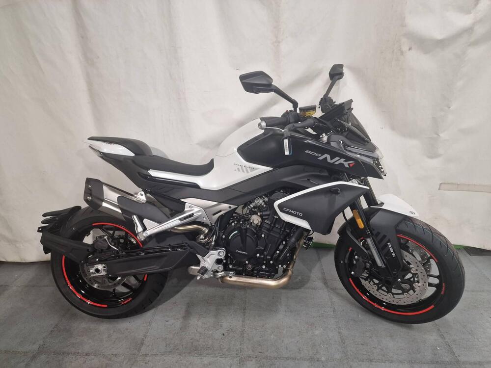 CFMOTO 800NK Advanced (2023 - 25)