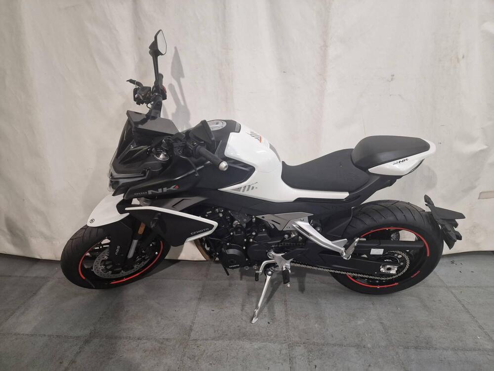 CFMOTO 800NK Advanced (2023 - 25) (2)
