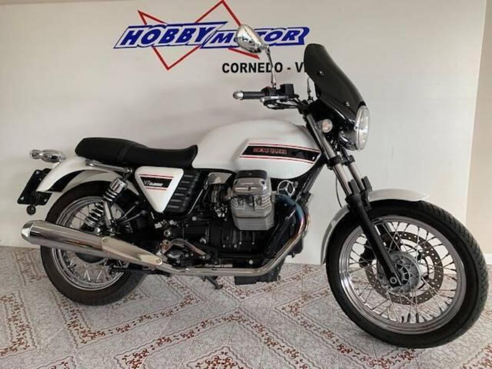 Moto Guzzi V7 Classic (2008 - 12) (2)