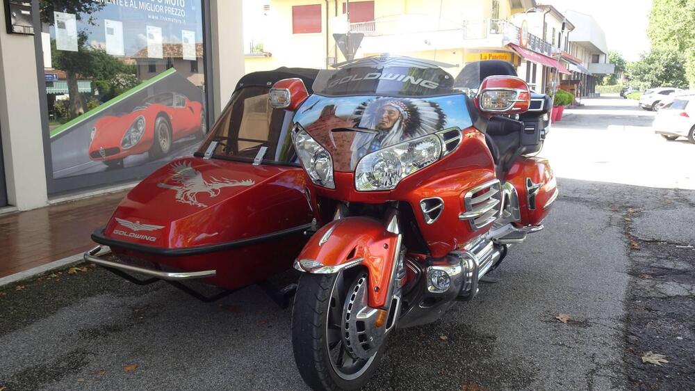 Honda GL 1800 Gold Wing (2000 - 05) (2)