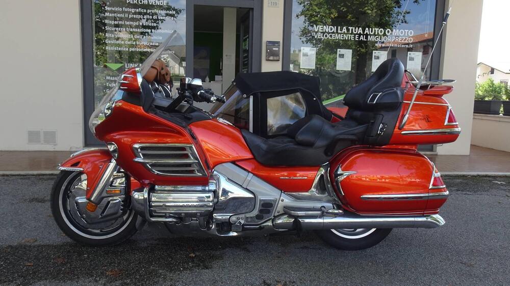 Honda GL 1800 Gold Wing (2000 - 05) (4)