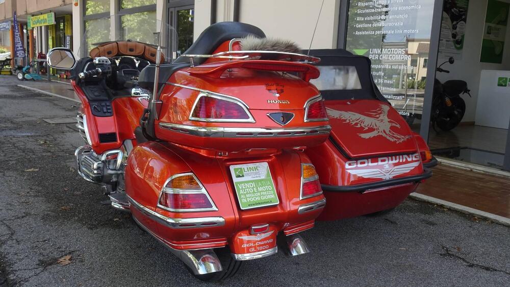 Honda GL 1800 Gold Wing (2000 - 05) (6)