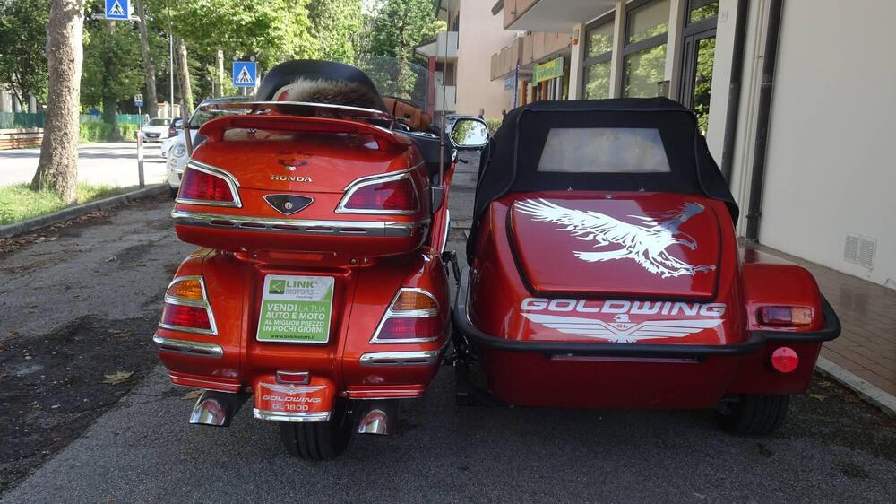 Honda GL 1800 Gold Wing (2000 - 05) (7)