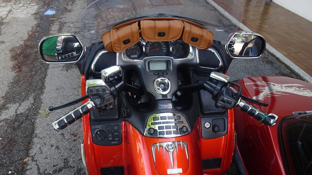 Honda GL 1800 Gold Wing (2000 - 05) (18)