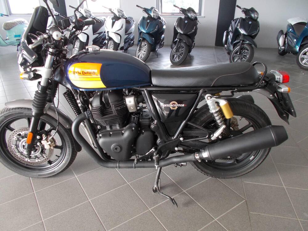 Royal Enfield Interceptor 650 (2021 - 25)