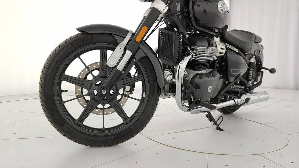 Royal Enfield Super Meteor 650 (2023 - 26) (8)