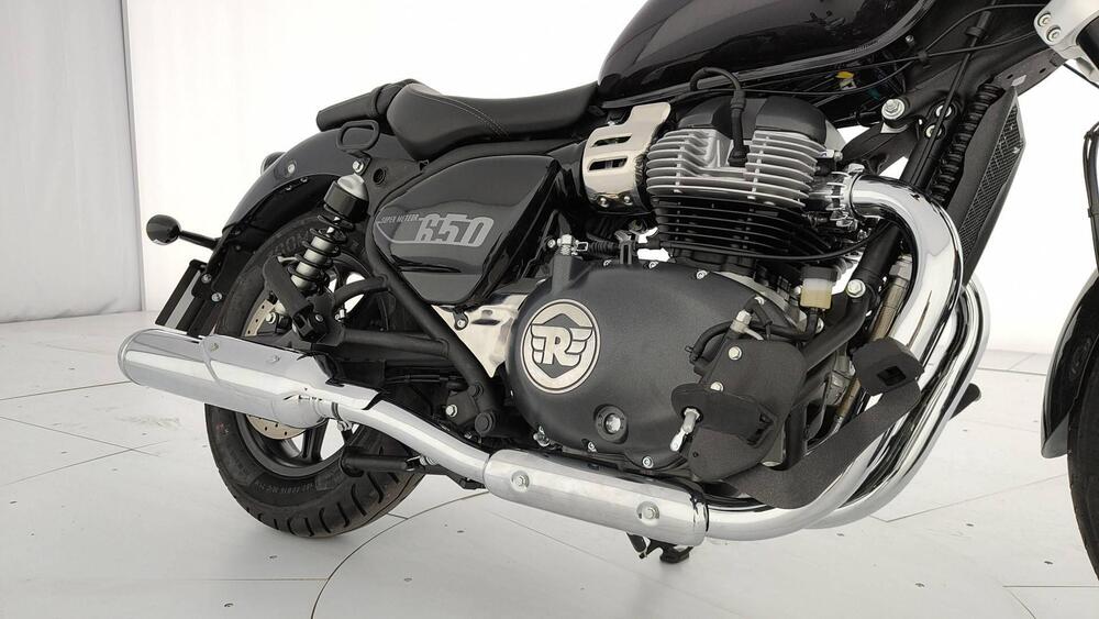 Royal Enfield Super Meteor 650 (2023 - 26) (9)