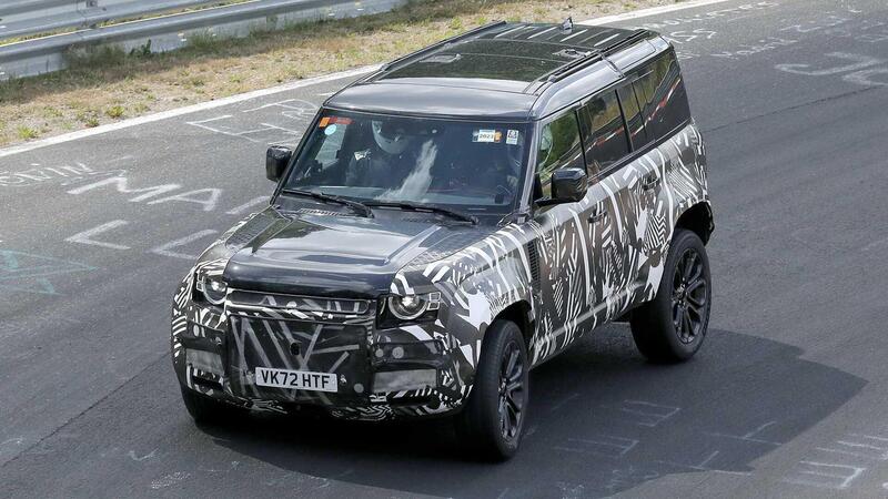 Land Rover Defender SVX, le foto spia