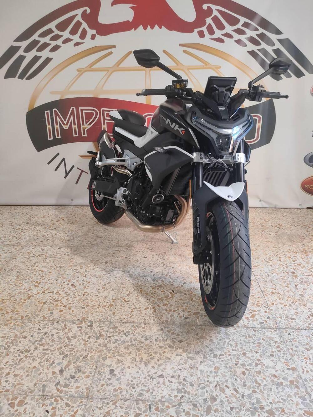 CFMOTO 800NK Advanced (2023 - 25) (4)