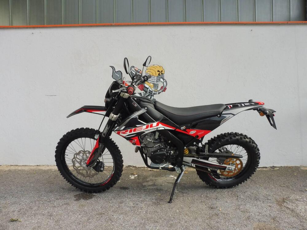 Rieju Marathon 125 Pro (2022 - 25) (3)