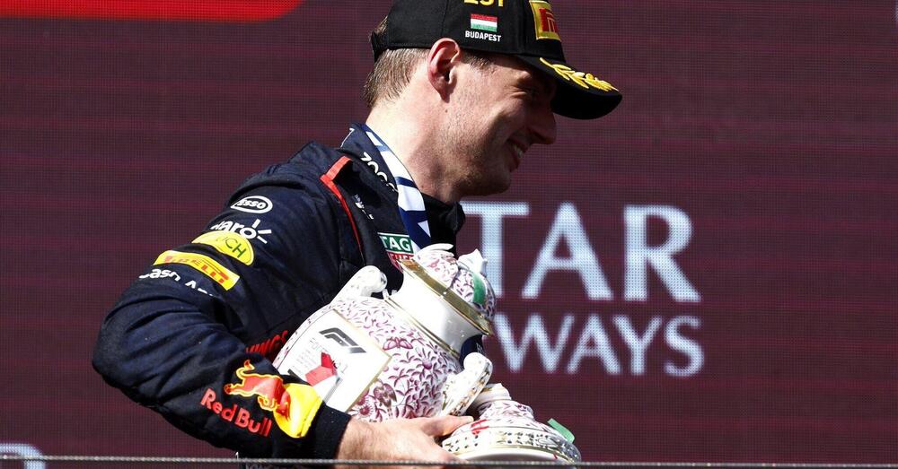 Quanto costa il trofeo di Max Verstappen rotto sul podio da Lando Norris 