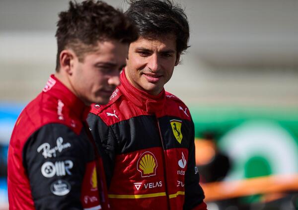 Sainz critica la squadra per aver favorito Leclerc: alla Ferrari non restano che le beghe interne?