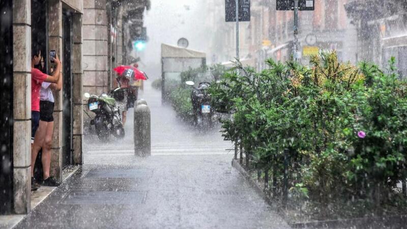 [VIDEO] Maltempo: allerta meteo gialla e arancione per downburst e grandine. Le regioni a rischio