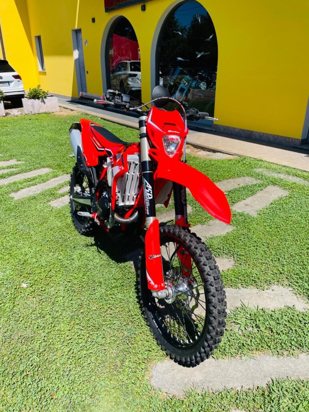 Betamotor RR 350 4T Enduro (2022) (2)