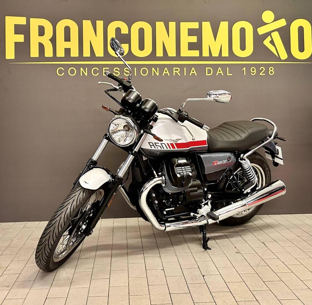 Moto Guzzi V7 Special (2025) (2)