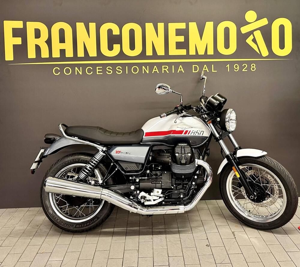 Moto Guzzi V7 Special (2025) (3)