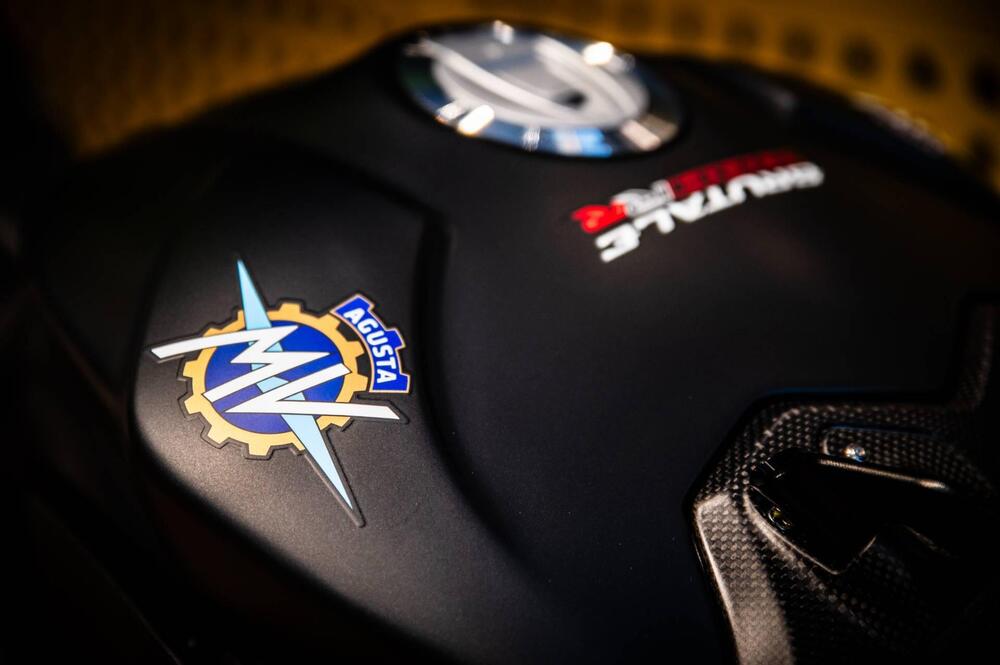 MV Agusta Brutale 1000 RR (2021 - 25) (7)