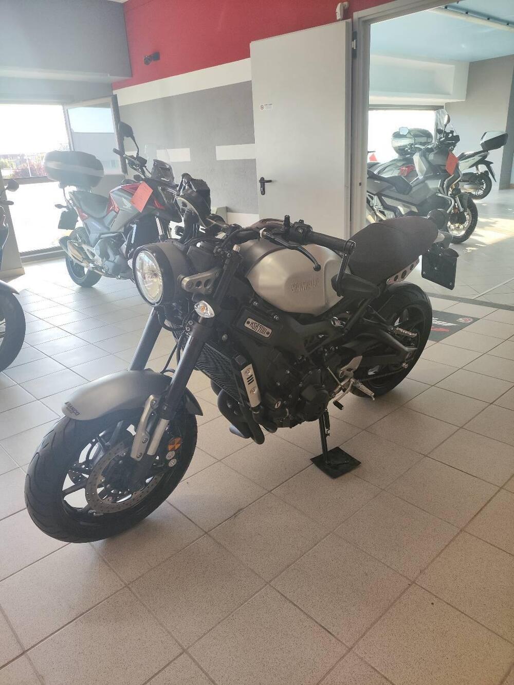 Yamaha XSR 900 ABS (2016 - 20) (2)