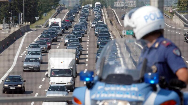 Esodo estivo. Il traffico del primo weekend di vacanze &egrave; da bollino rosso: ecco le autostrade interessate